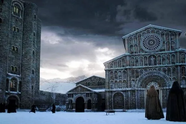 Resumen de "El Nombre de la Rosa"