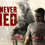 He Never Died (2015): crítica y explicación.