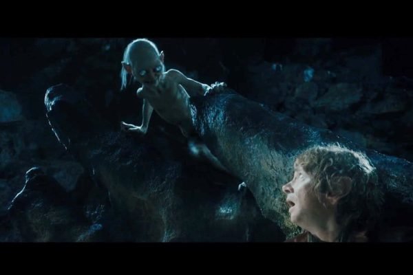 ¿Por qué Gollum no atacó a Bilbo cuando lo encontró?